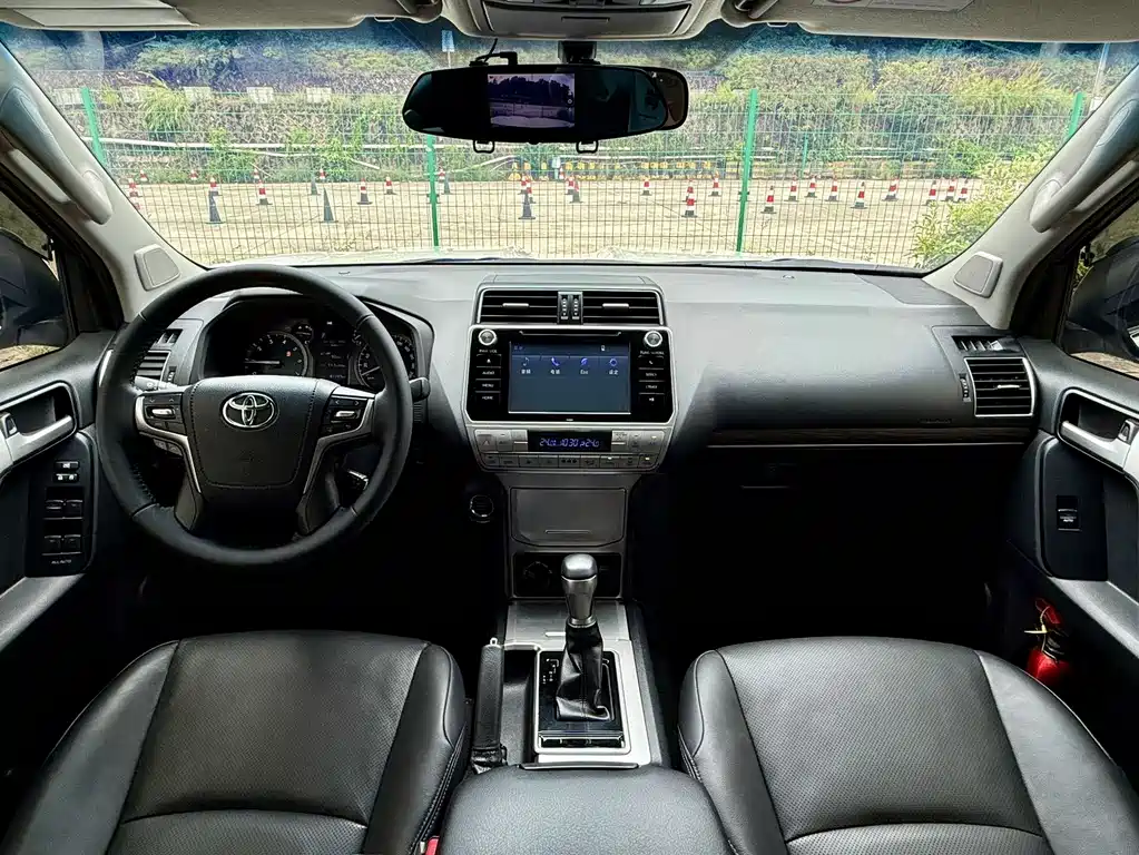 Toyota Prado 2019 — фото 14