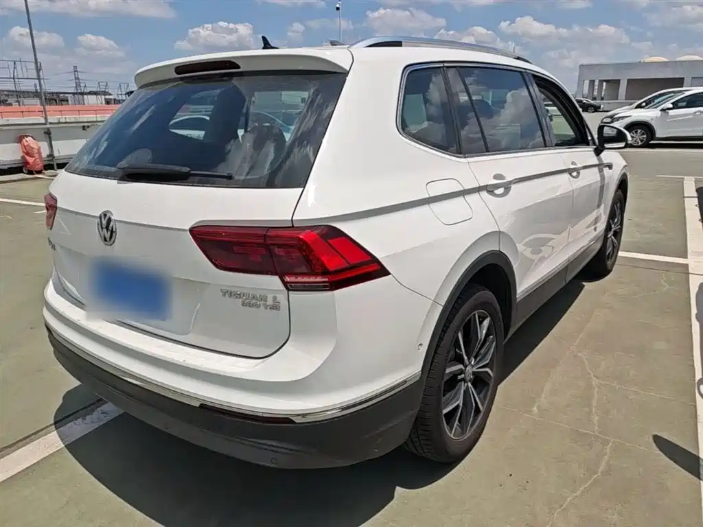 Volkswagen Tiguan L 2019 — фото 7