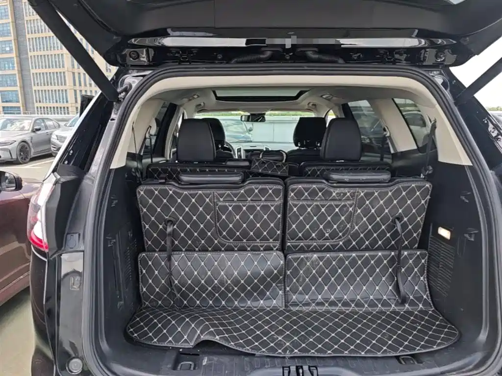 Ford Edge 2019 — фото 19