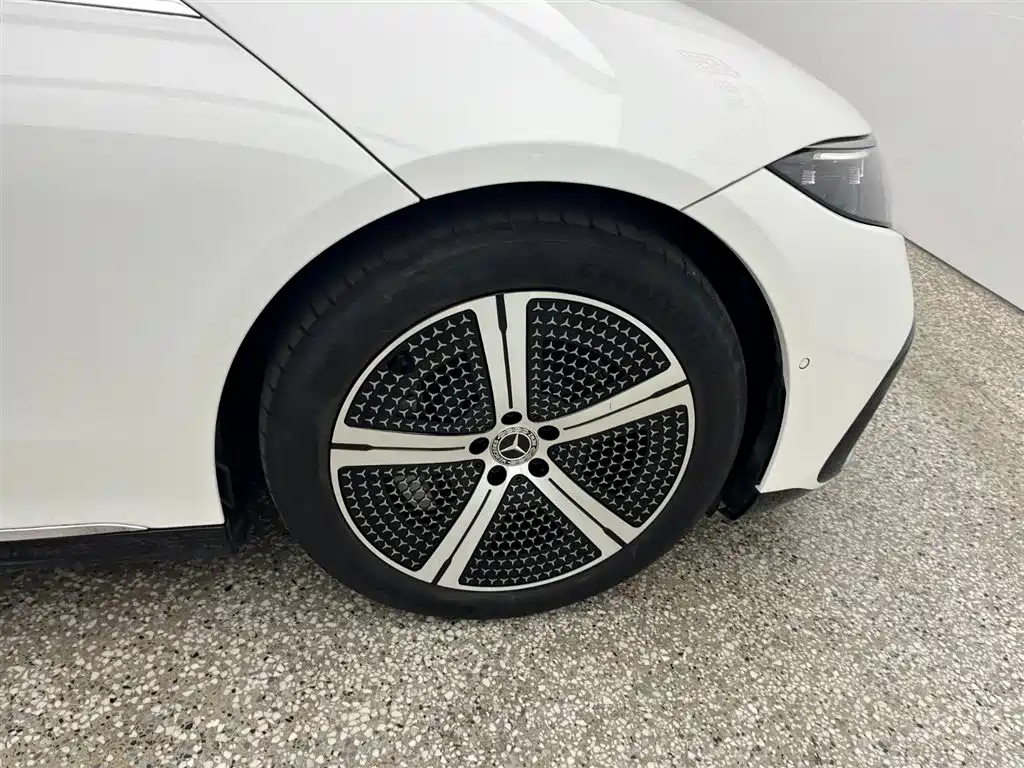 Mercedes-Benz EQS 2023 — фото 3