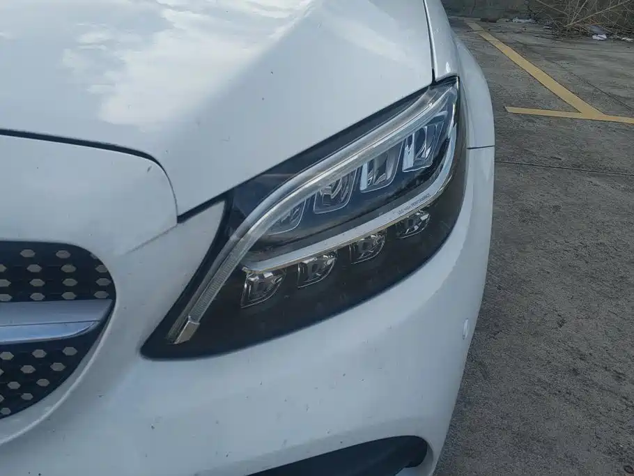 Mercedes-Benz C-Class 2020