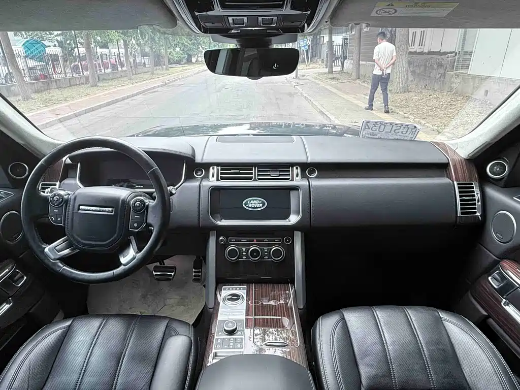 Land Rover Range Rover 2019 — фото 11