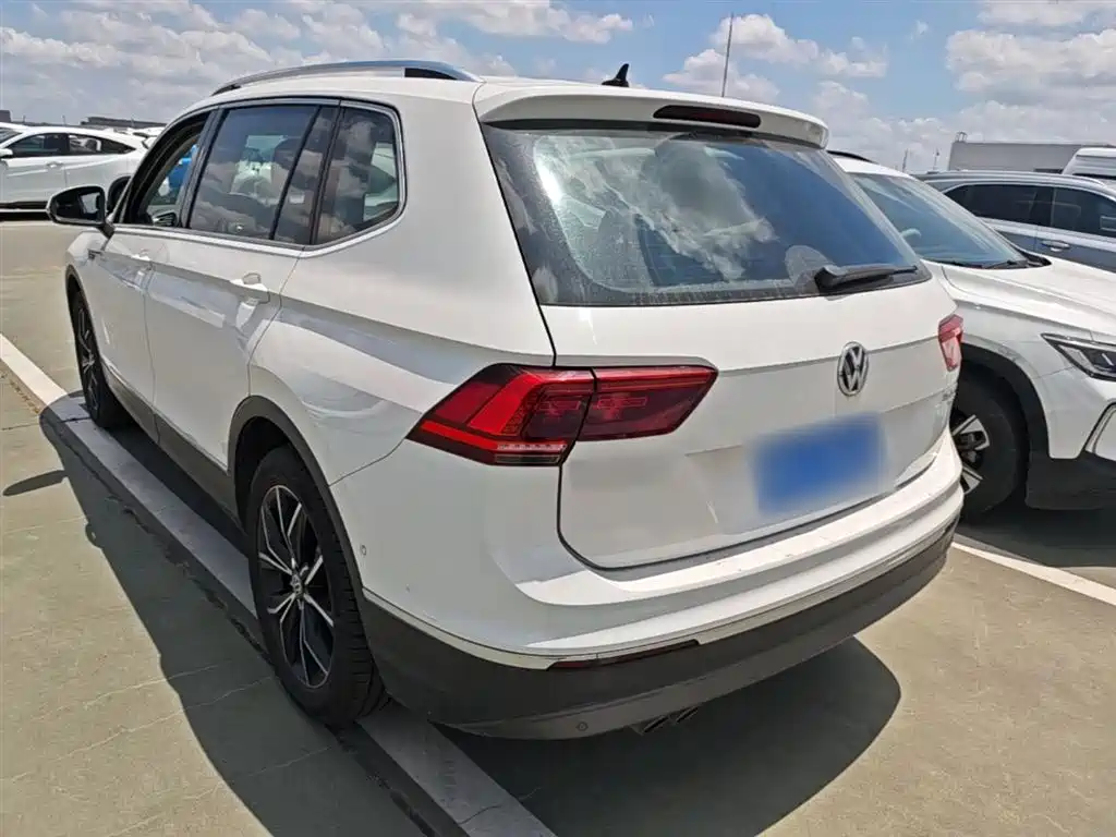 Volkswagen Tiguan L 2019 — фото 5