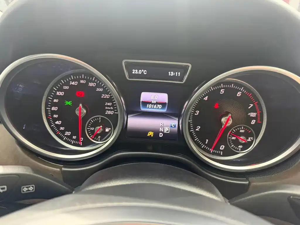 Mercedes-Benz GLE 2017 — фото 10