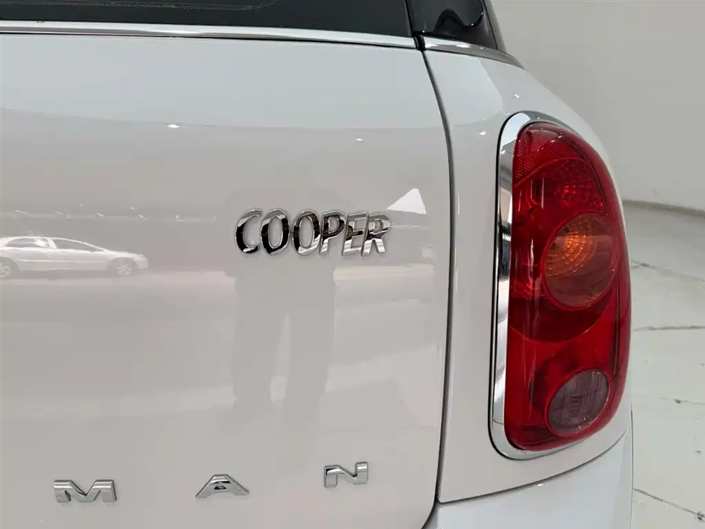 MINI Countryman 2016 — фото 10