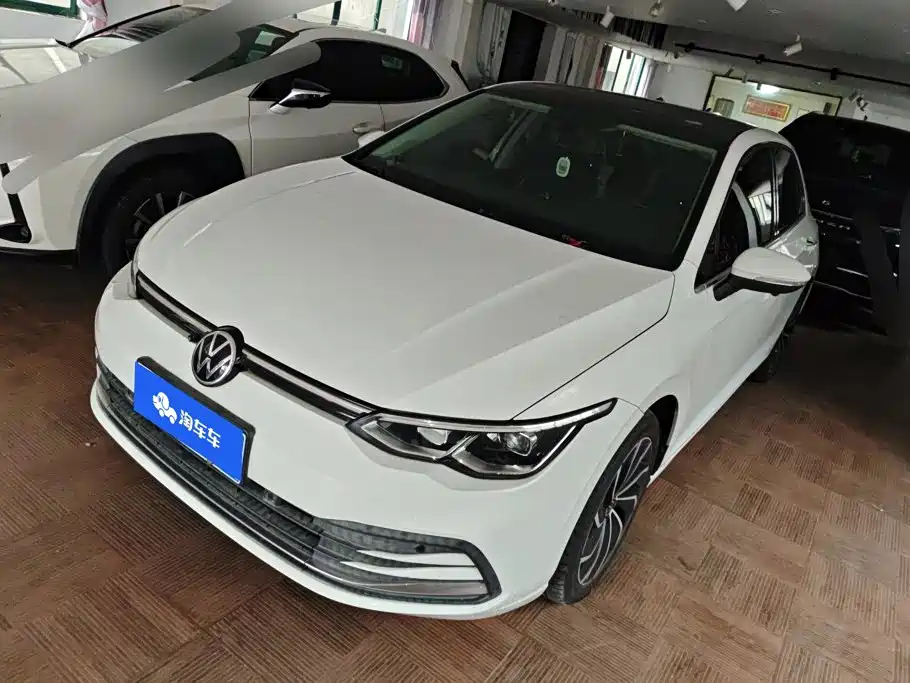 Volkswagen Golf 2021