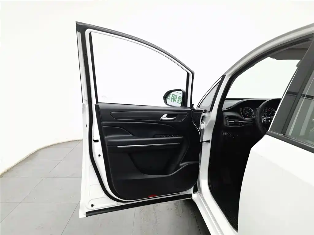 GAC Motor Trumpchi M6 2021 — фото 8