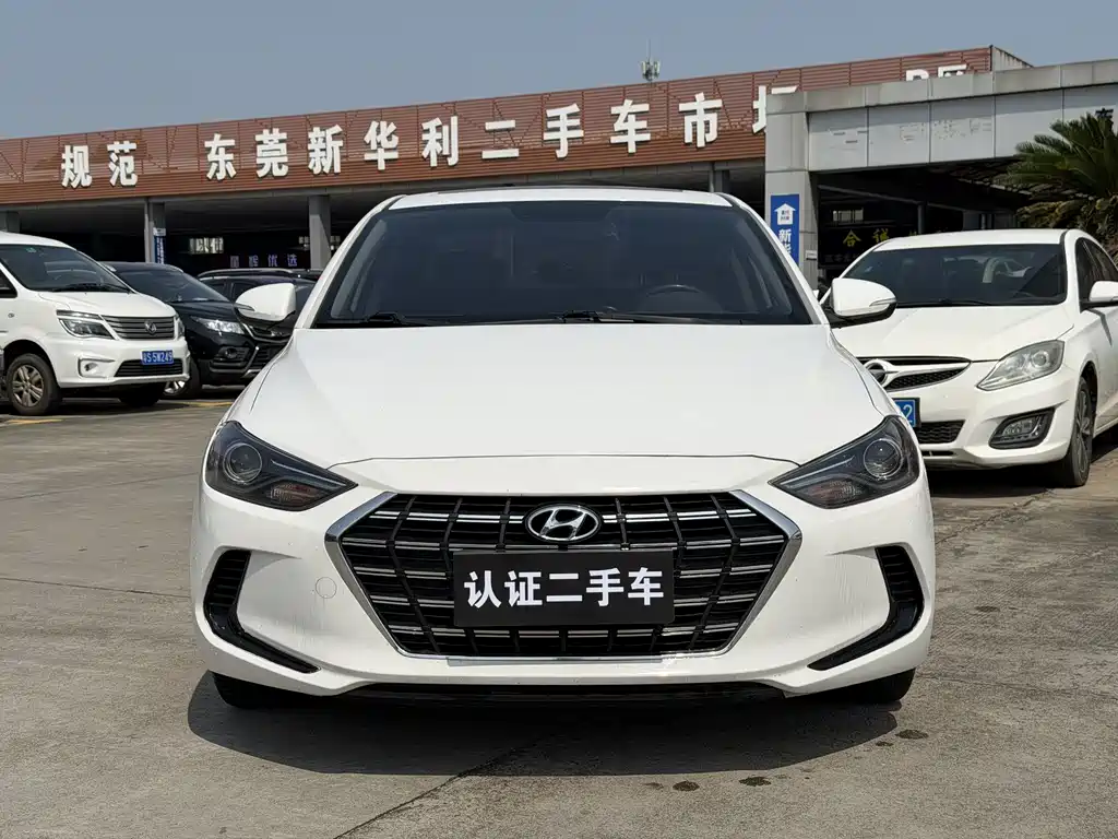 Hyundai Elantra 2020 — фото 2