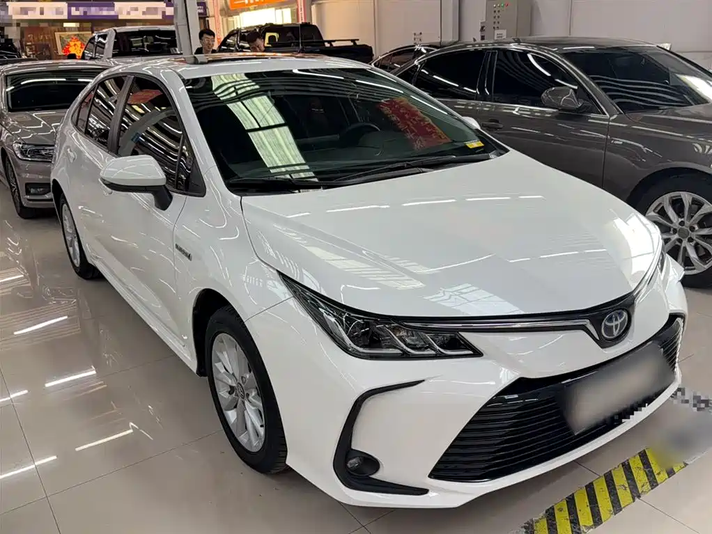 Toyota Corolla 2022 — фото 10