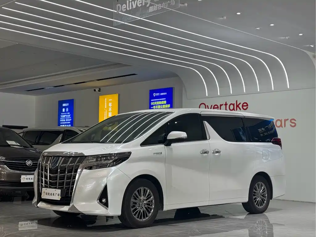Toyota Alphard 2021 — фото 1