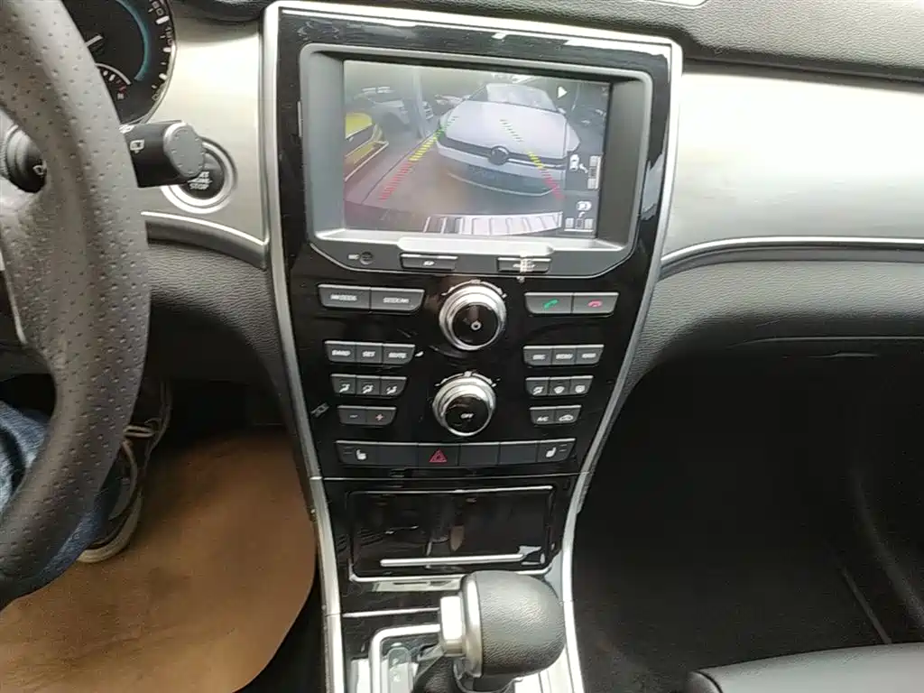 Haval H2 2015 — фото 13
