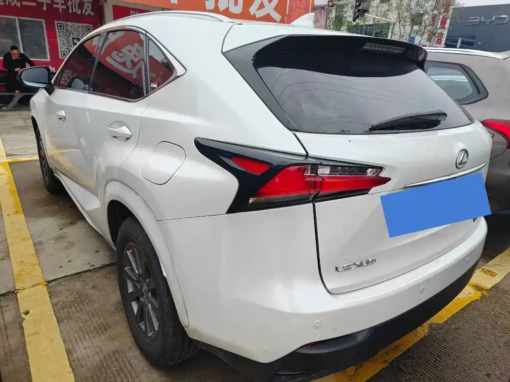 Lexus NX 2016 — фото 13