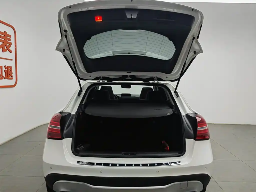 Mercedes-Benz GLA 2019 — фото 16