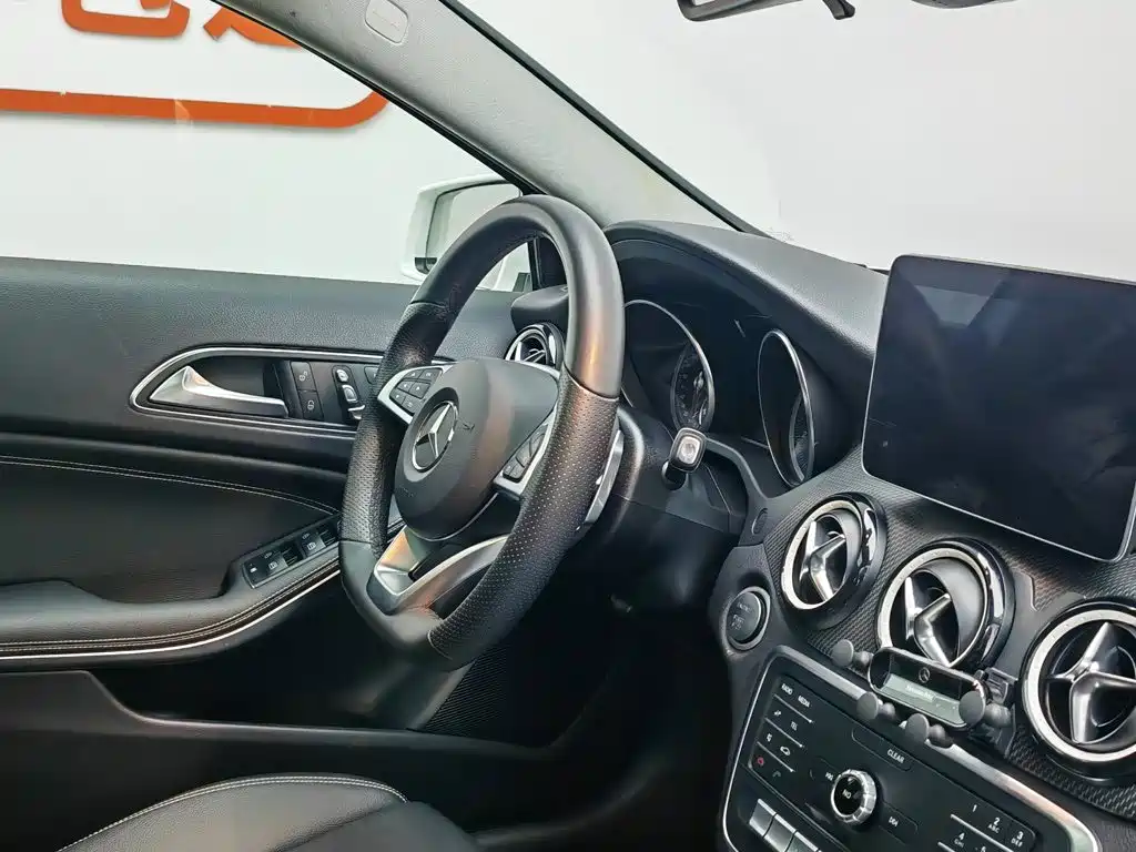 Mercedes-Benz GLA 2019 — фото 22