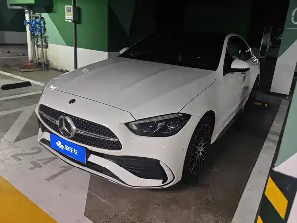 Mercedes-Benz C-Class 2024