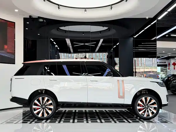 Land Rover Range Rover 2023