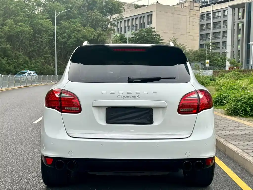 Porsche Cayenne 2014 — фото 7
