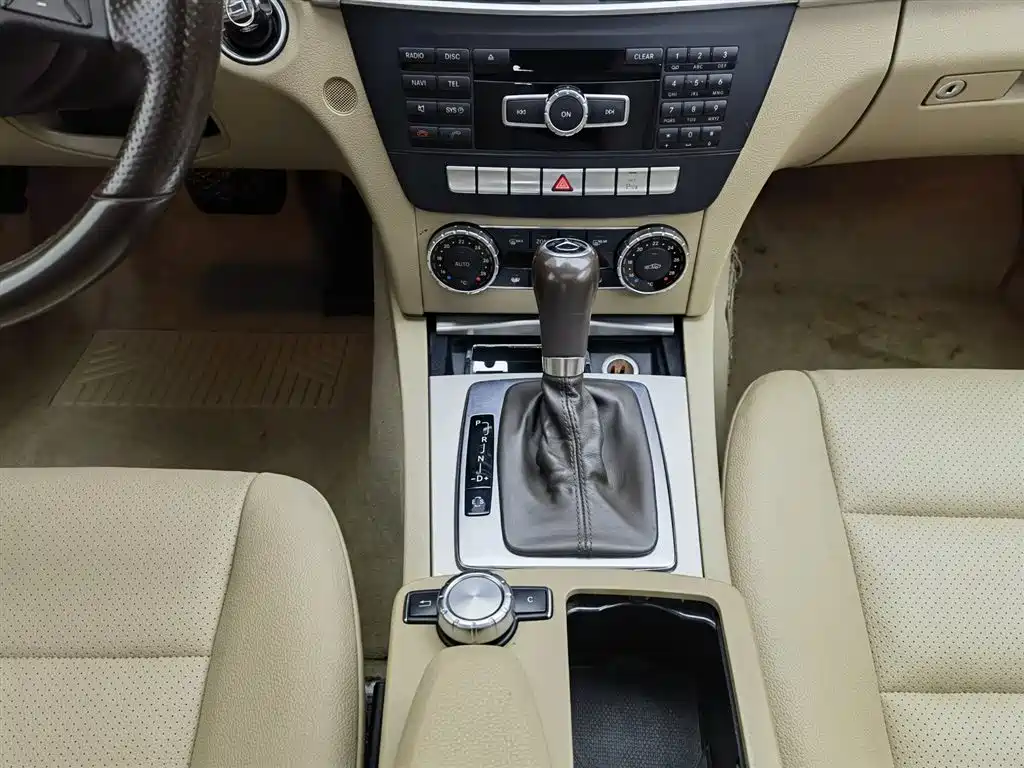 Mercedes-Benz C-Class 2014 — фото 13