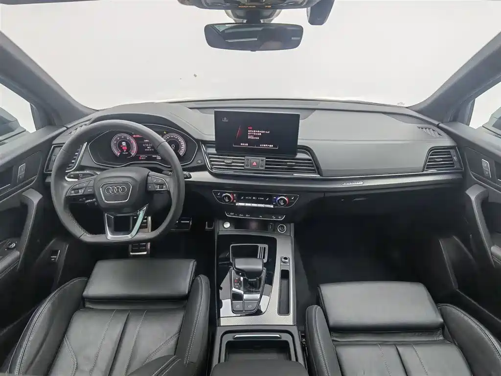 Audi Q5L 2023 — фото 5