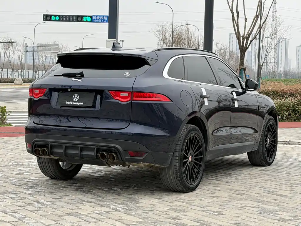 Jaguar F-PACE 2019 — фото 6