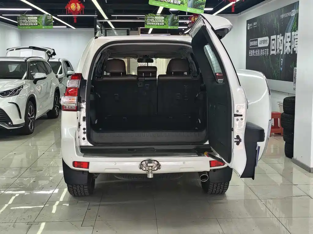 Toyota Prado 2018 — фото 8