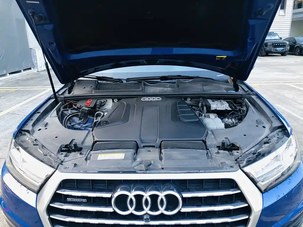 Audi Q7 2018 — фото 17
