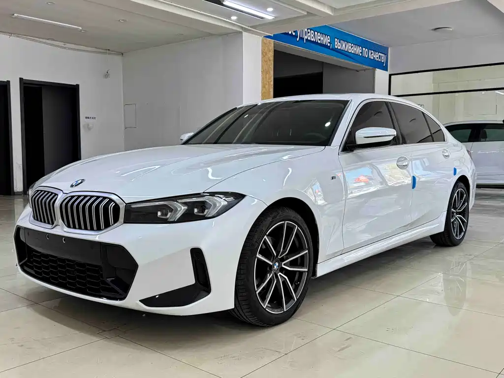 BMW 3 Series 2023 — фото 1