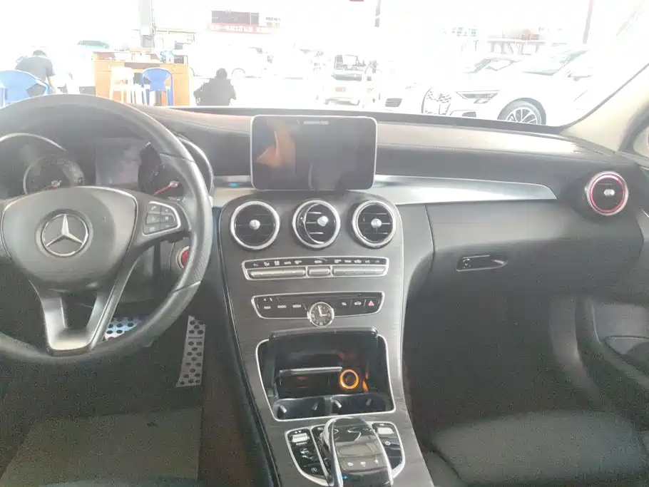 Mercedes-Benz C-Class 2017 — фото 13