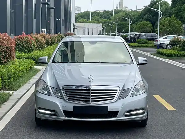 Mercedes-Benz E-Class 2012