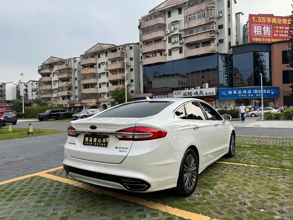 Ford Mondeo 2018 — фото 6
