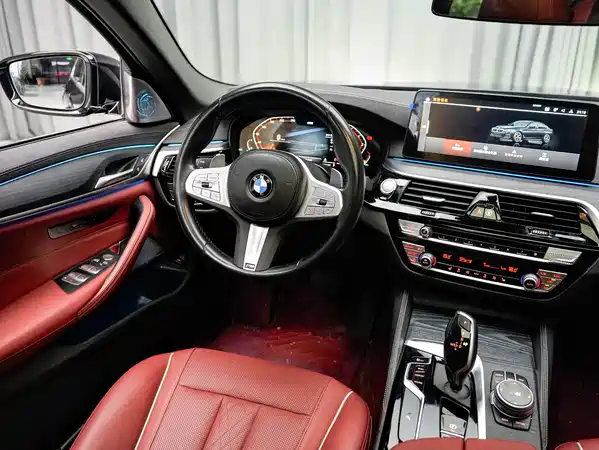 BMW 5 Series 2023