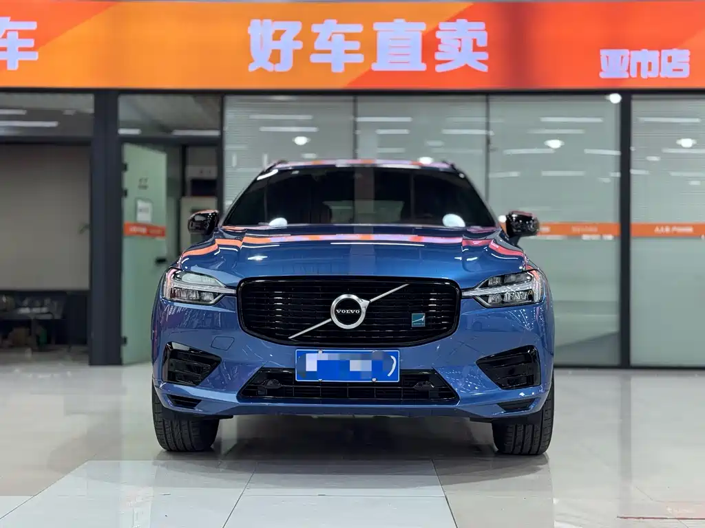 Volvo XC60 2021 — фото 2