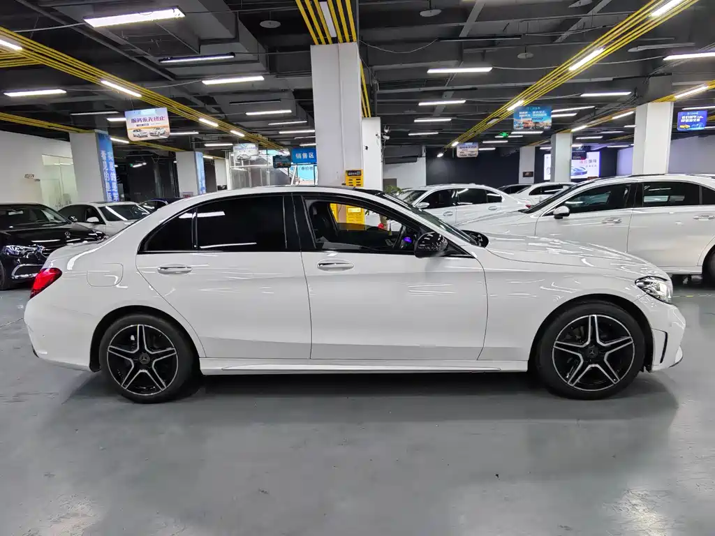 Mercedes-Benz C-Class 2021 — фото 4