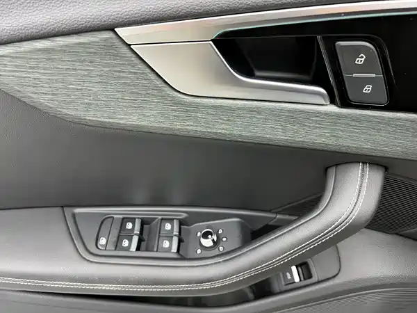 Audi A4L 2023
