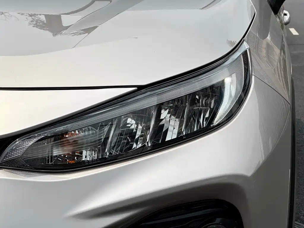 Toyota Wildlander 2022 — фото 15