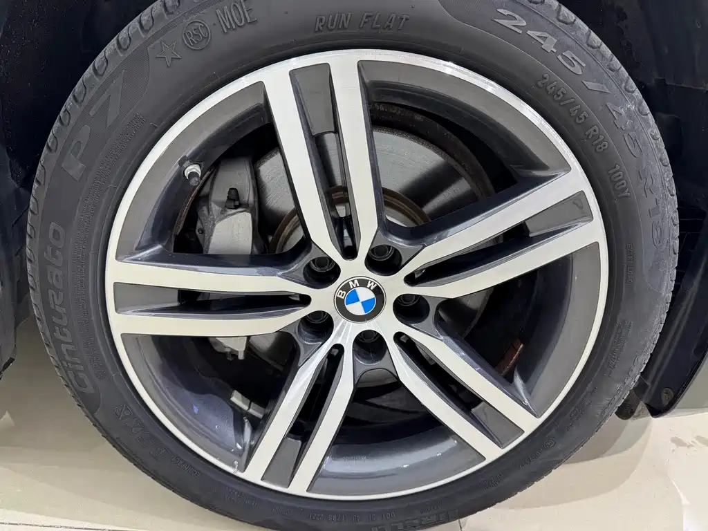 BMW 5 Series 2021