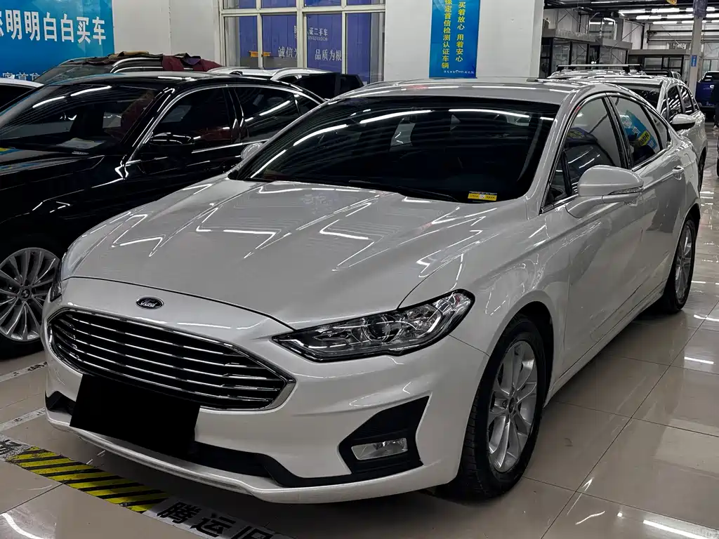 Ford Mondeo 2021 — фото 1