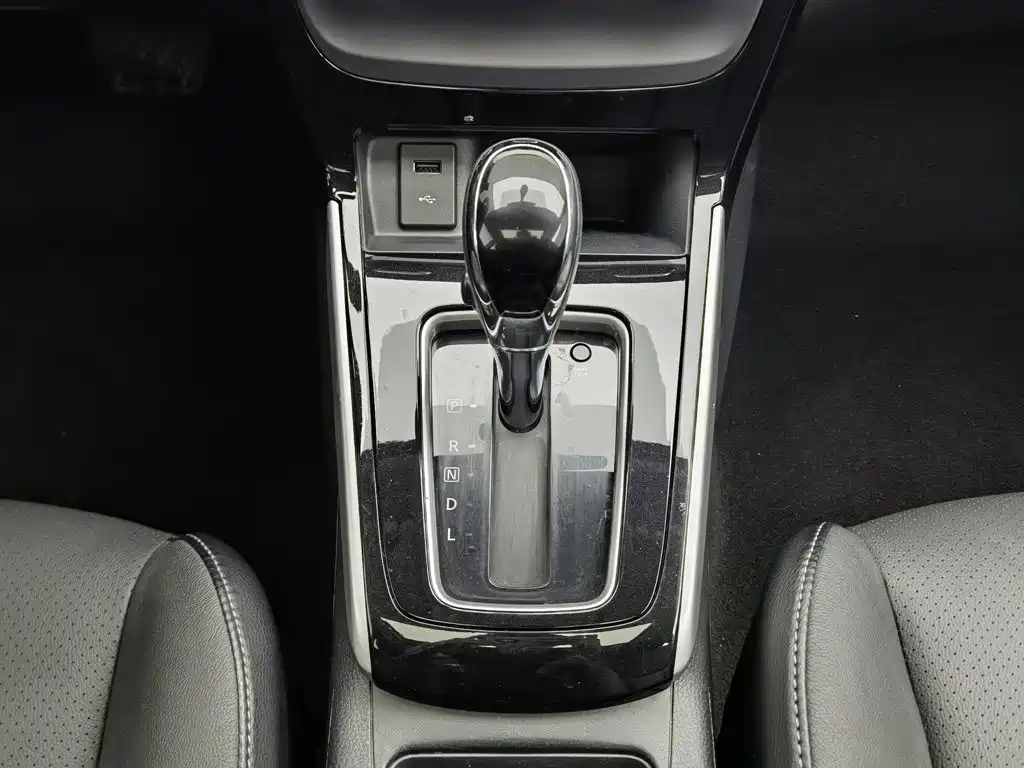 Nissan Sylphy 2019 — фото 13