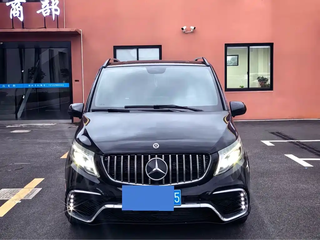 Mercedes-Benz Vito 2022 — фото 1