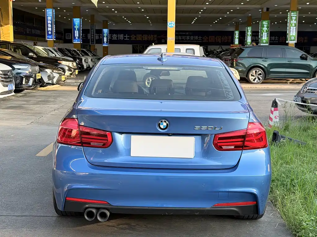 BMW 3 Series 2017 — фото 11