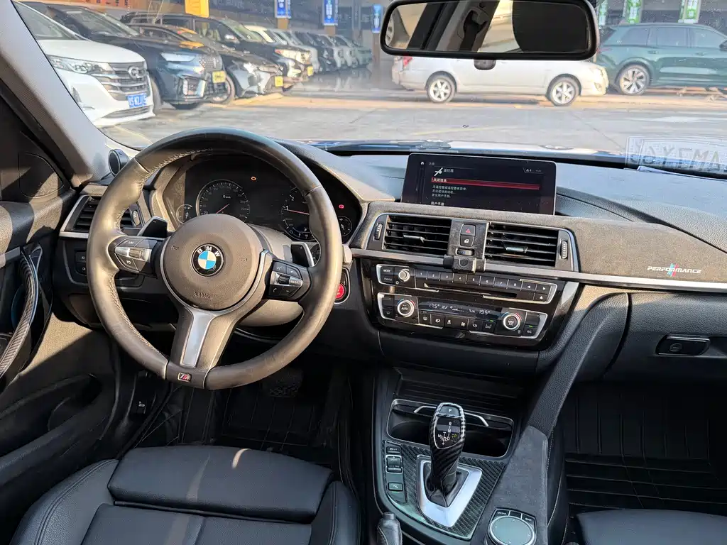 BMW 3 Series 2017 — фото 8
