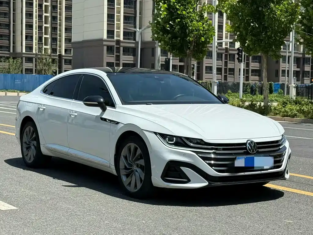 Volkswagen CC 2023 — фото 3