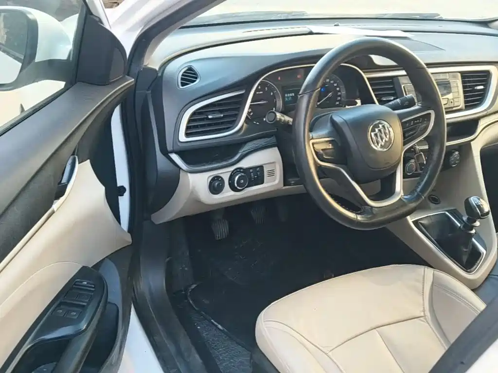 Buick Excelle 2018 — фото 16
