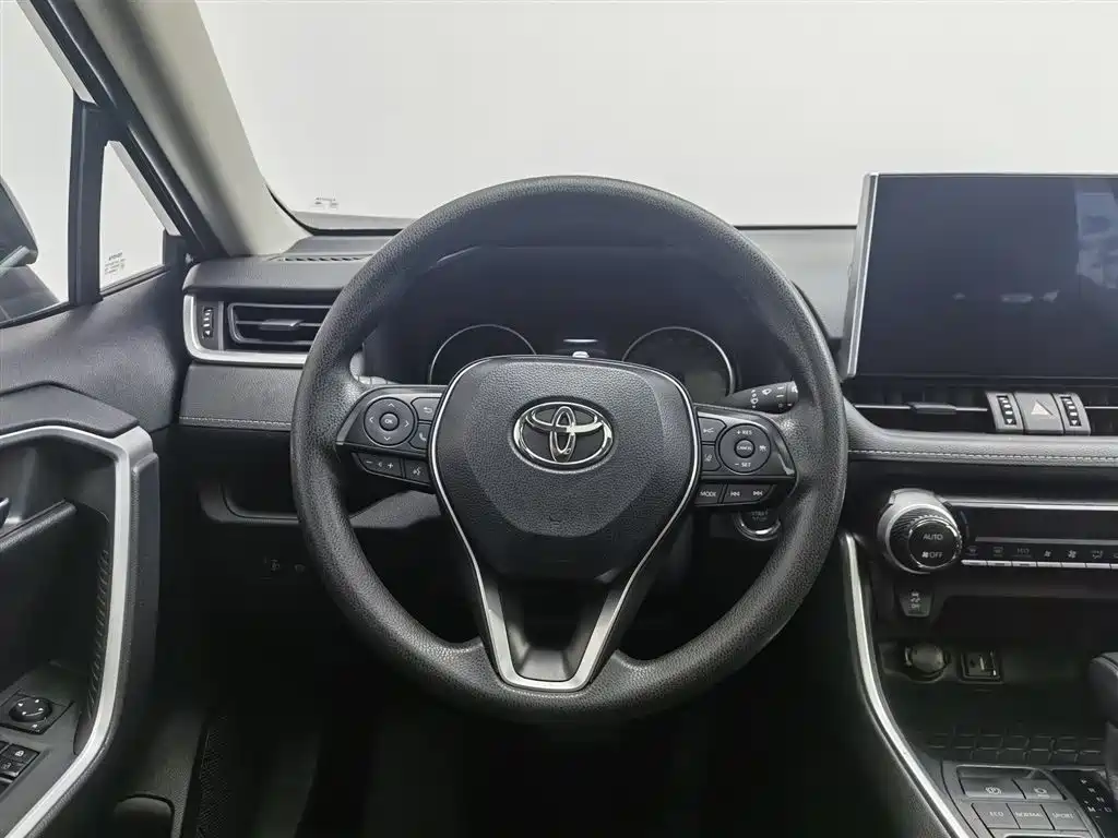 Toyota Wildlander 2021 — фото 11