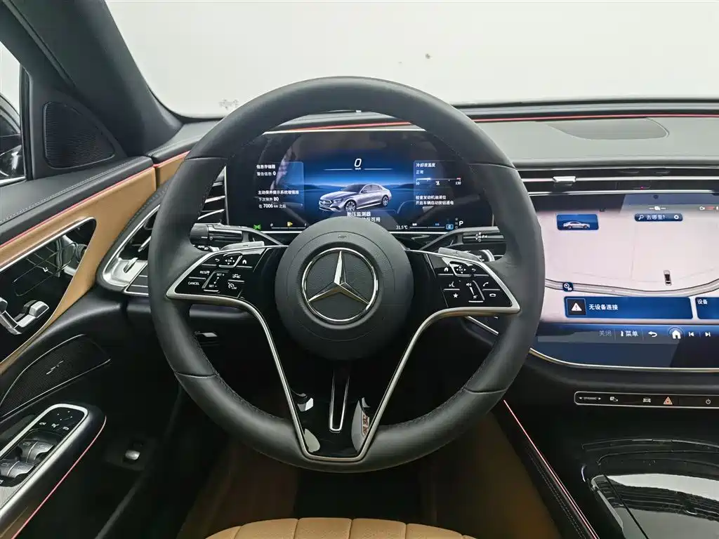 Mercedes-Benz E-Class 2025 — фото 11