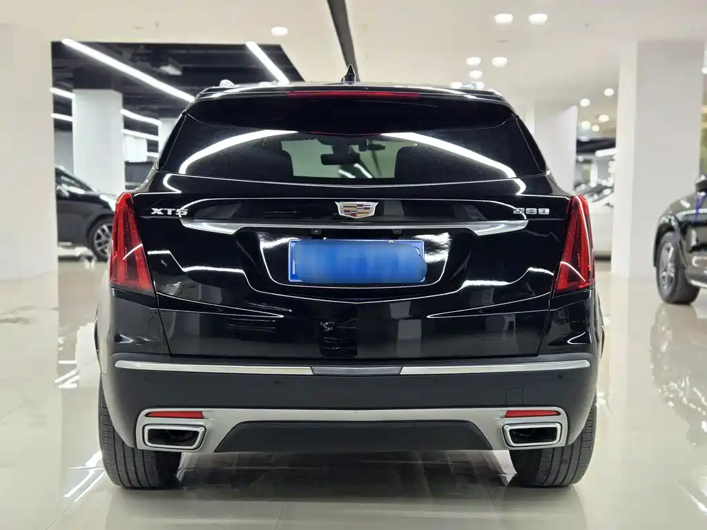 Cadillac XT5 2022 — фото 7