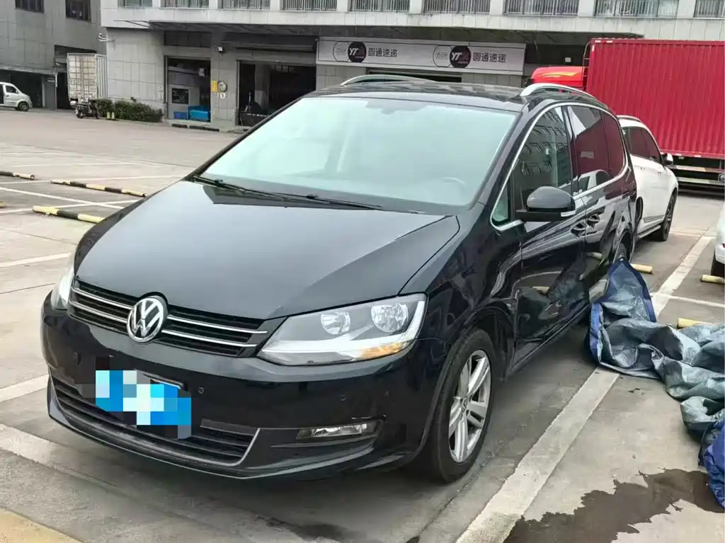 Volkswagen Sharan 2018 — фото 1