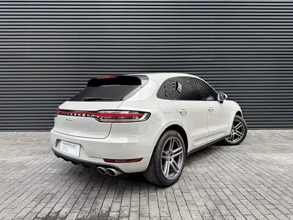 Porsche Macan 2021