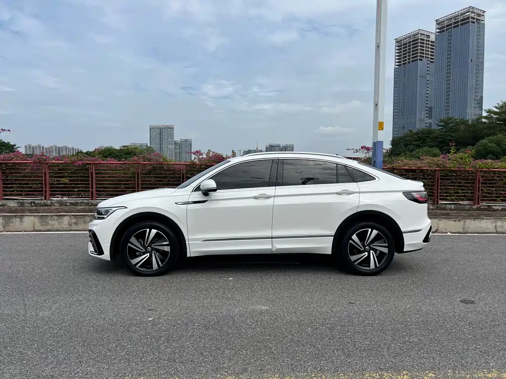 Volkswagen Tiguan X 2022 — фото 5