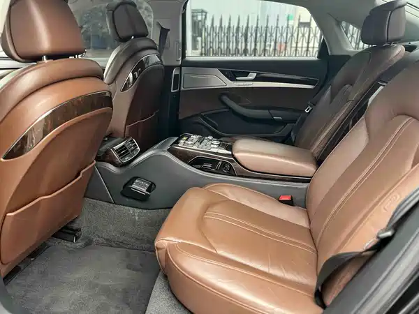 Audi A8 2014